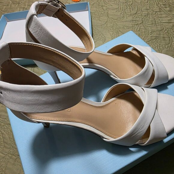 Antonio Melani Evitah Nubuck Ankle Strap Women's White Dress Sandals Size 7 - Picture 3 of 4